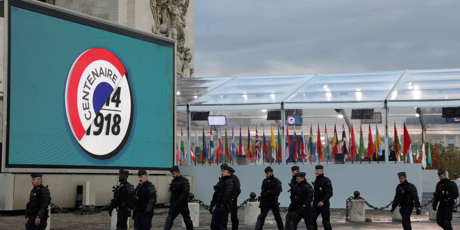 La préfecture de police de Paris évoque une « mobilisation maximale » de ses services et annonce le déploiement de près de 10 000 membres des forces de l’ordre pour les commémorations du centenaire de l’armistice.