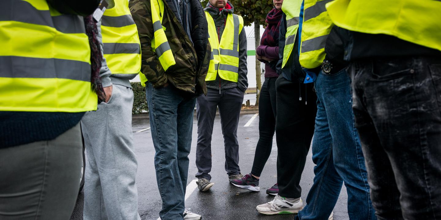17 Novembre Clairement Lobjectif Des Gilets Jaunes