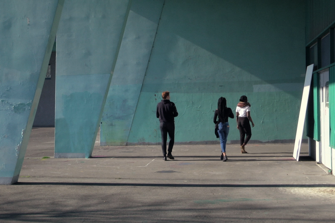 « Premières solitudes » (2018), un documentaire de Claire Simon, tourné au lycée Romain-Rolland d’Ivry-sur-Seine, dans le Val-de-Marne.