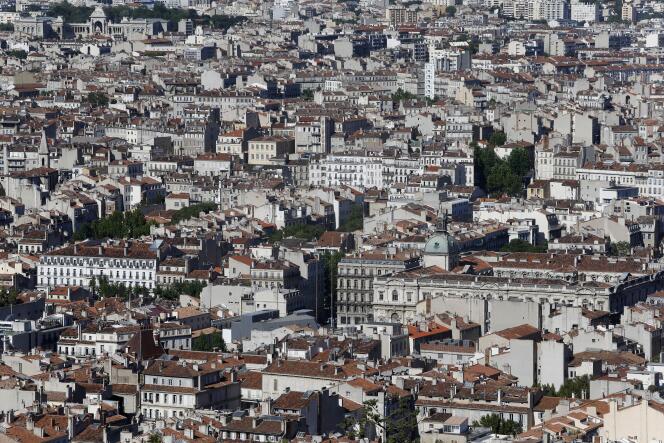 A Marseille, quarante mille logements, soit 13 % du parc, sont dans un état inquiétant.