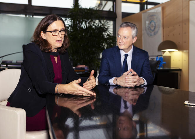 La commissaire européenne au commerce, Cecilia Malmström, et le ministre français de l’économie, Bruno Le Maire, à Paris, le 16 novembre.