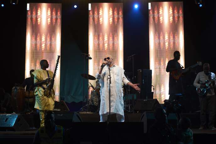 Malian singer and musician Salif Keith at a concert in Fana on November 17, 2018.