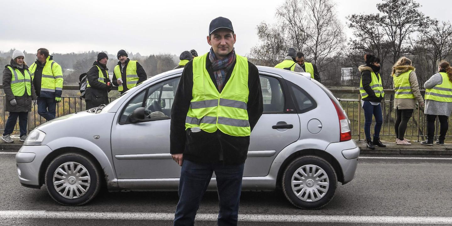 Gilets Jaunes Barrages Casse Et Sévérité Promise