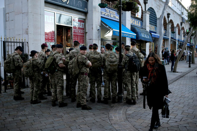 Des militaires britanniques à Gibraltar, le 23 novembre.