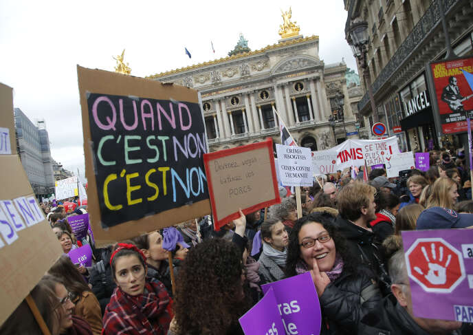Manifestation contre les violences sexistes et sexuelles, place de l’Opéra, à Paris, le 24 novembre.