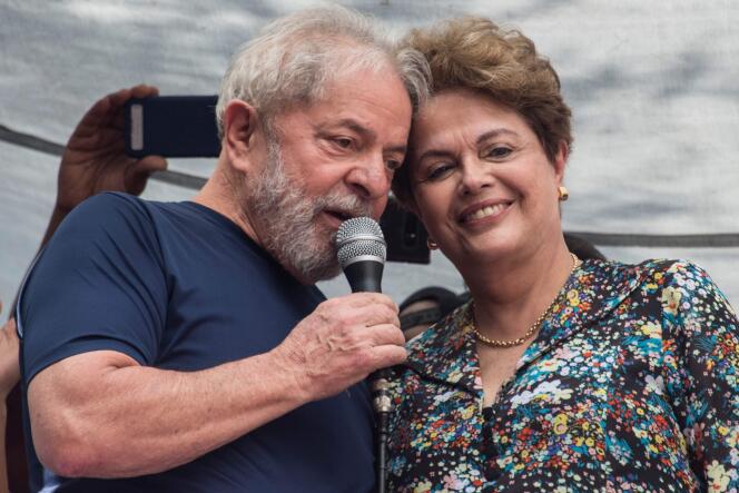L’ancien président brésilien Luiz Inacio Lula da Silva et Dilma Rousseff, qui lui a succédé au pouvoir, le 7 avril 2018.