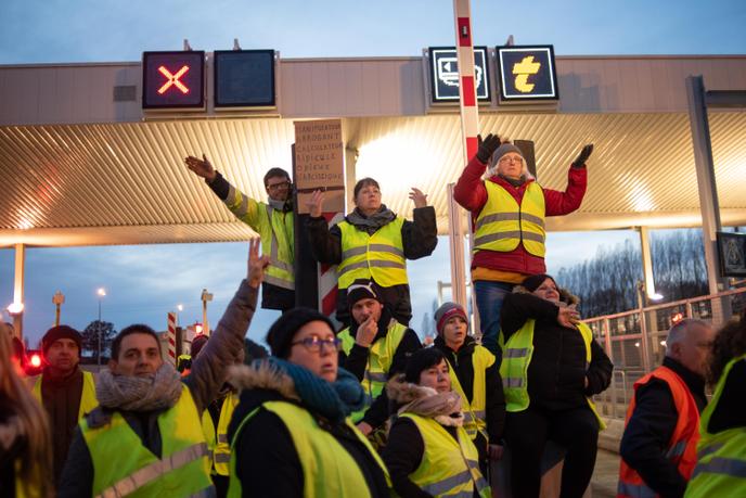 Les Gilets Jaunes Désignent Leurs Porte Parole