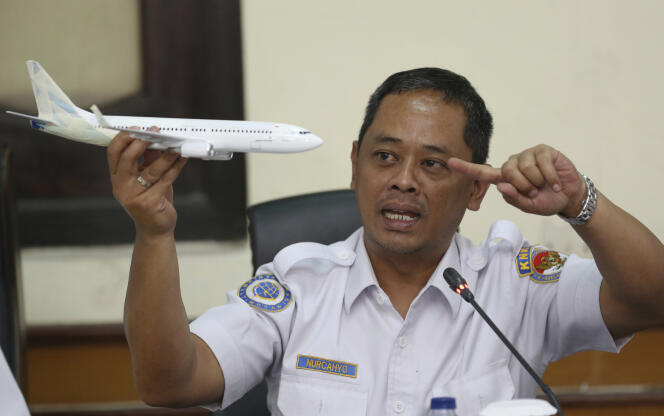 Nurcahyo Utomo, le responsable de l’agence de sécurité des transports chargée de l’enquête, lors d’une conférence de presse sur le crash de l’avion de Lion Air, à Djakarta, en Indonésie, le 28 novembre 2018.