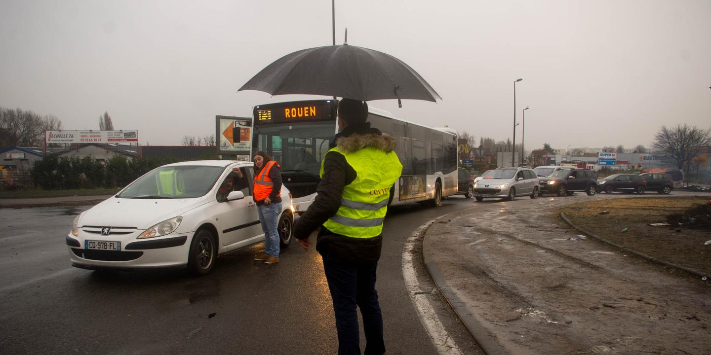 Gilets Jaunes La Violence Cest De La Faute à Macron