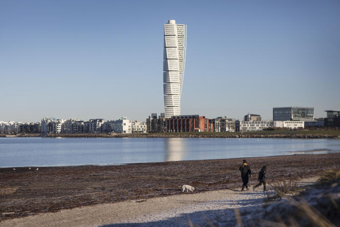 L’Espagnol Santiago Calatrava a signé le projet-phare « Turning Torso », une contorsion en neuf blocs s’élevant à 190 mètres.