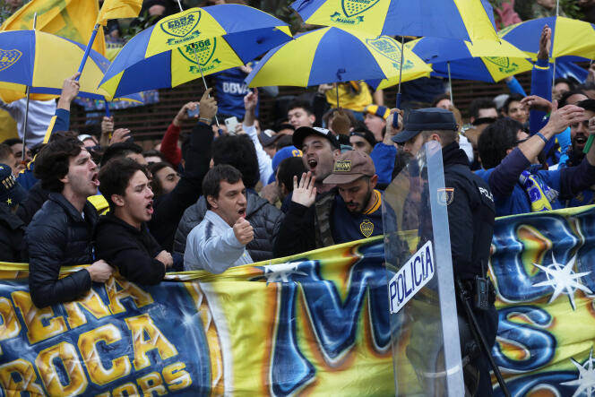Des supporteurs de Boca Juniors dans les rues de Madrid, le 8 décembre.