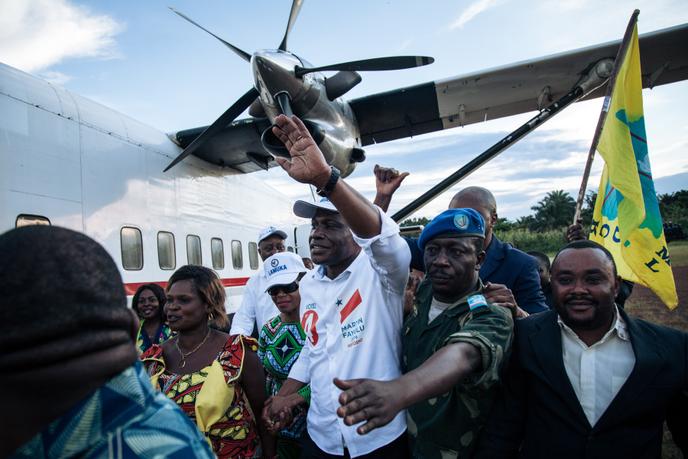 L’opposant Martin Fayulu (au centre) en campagne à Beni, en RDC, le 5 décembre 2018.