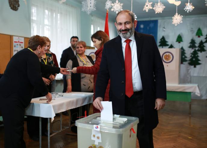 Nikol Pachinian Change Le Visage Politique De L Armenie