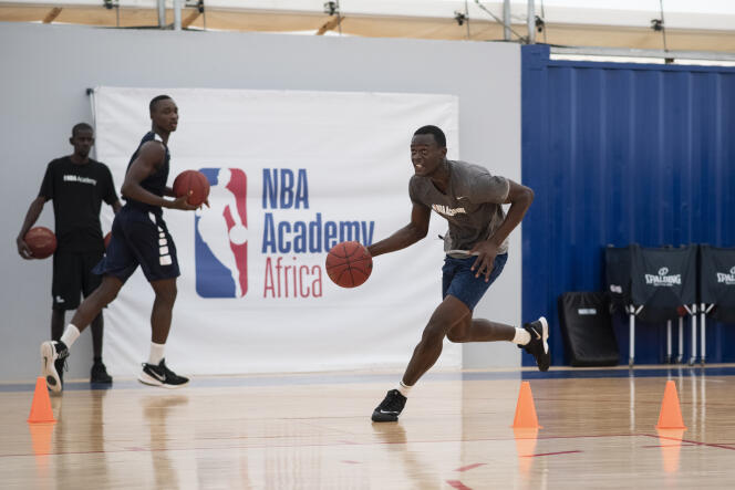 Des talents de 14 à 20 ans ont été sélectionnés sur tout le continent pour faire partie de la première promotion de la NBA Academy Africa.