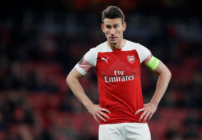 De retour d’une grave blessure, Laurent Koscielny a retrouvé les terrains avec son club d’Arsenal fin 2018. L’AS Monaco espère le recruter lors du mercato hivernal.