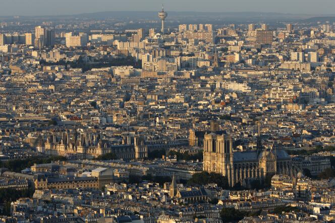 Paris bat des records de cherté, le mètre carré s’échange désormais à 9 670 euros, soit +6,8 % de plus qu’il y a un an.