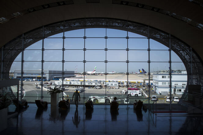 Le terminal 2E de l’aéroport de Roissy-Charles-de-Gaulle, au nord de Paris, en août.