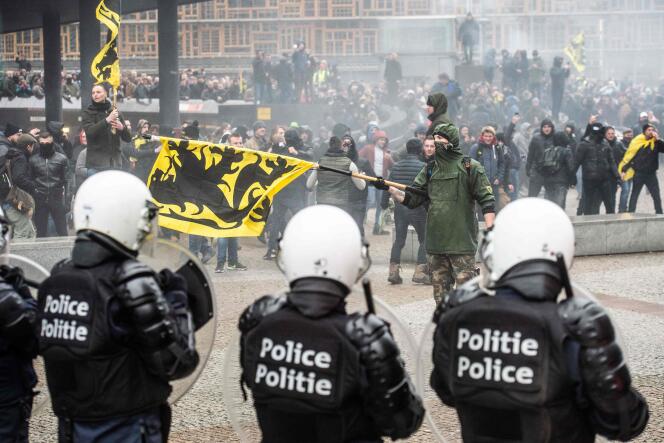 Marche du parti d’extrême droite flamande Vlaams Belang, à Bruxelles, le 16 décembre 2018.