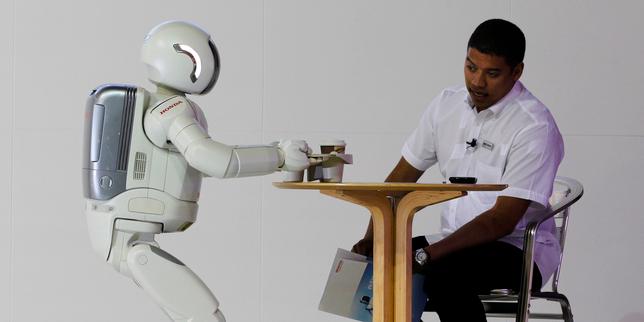 « Qui travaillera demain ? » Les robots ou les humains ?