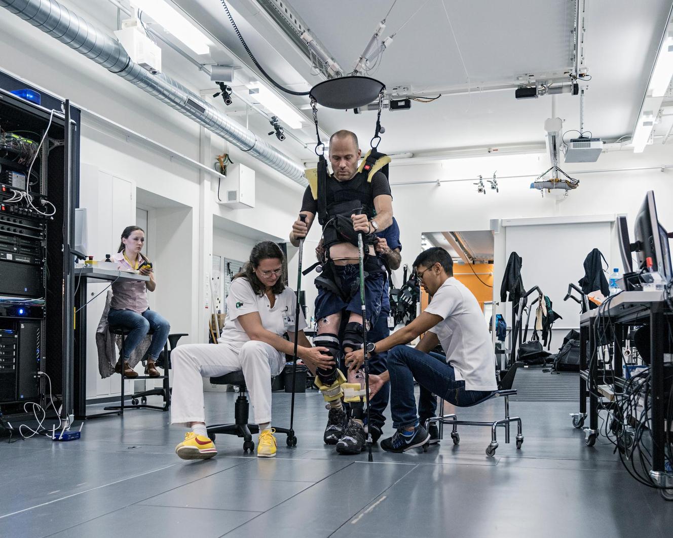 Paraplégiques qui remarchent et avion super-ionique : les découvertes ...
