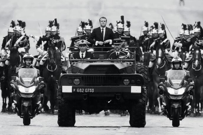 Le 14 mai 2017, Emmanuel Macron dans son command car.