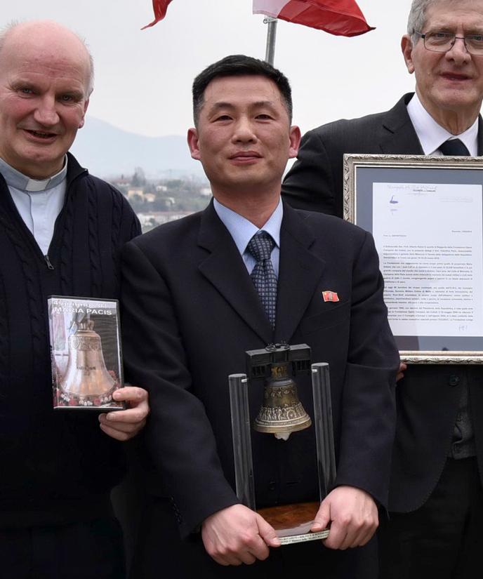Le chargé d’affaires de la Corée du Nord en Italie, Jo Song-gil. Photo prise à l’occasion d’un événement culturel dans la région de Venise, à in San Pietro di Feletto, en mars 2018.