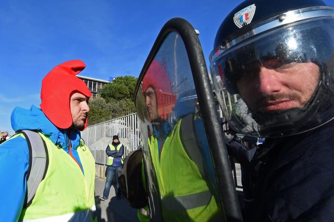 Gilets Jaunes Lyon Toulouse Bordeaux 50 000 Personnes