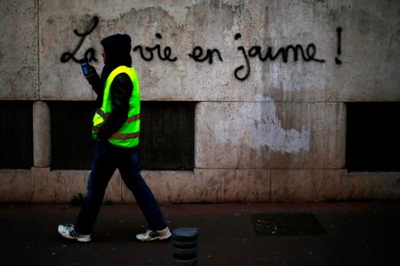 Lors d’une manifestation de « gilets jaunes », à Rouen, le 5 janvier.