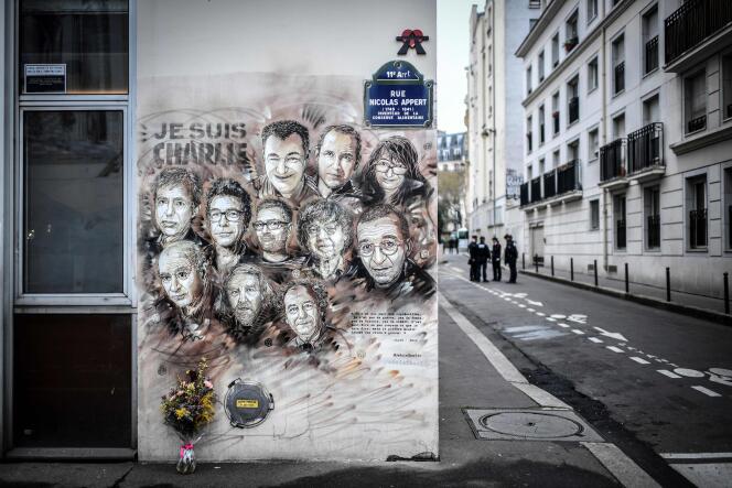 Hommage aux victimes des attentats de janvier 2015, le 7 janvier à Paris.