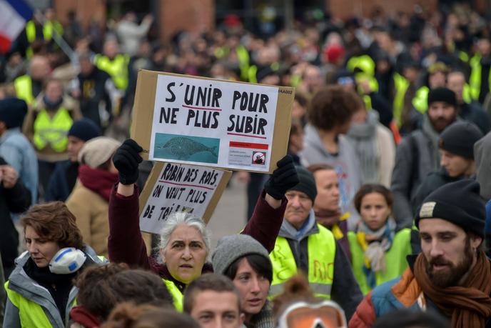 Gilets Jaunes Un Terreau Contestataire Fait De