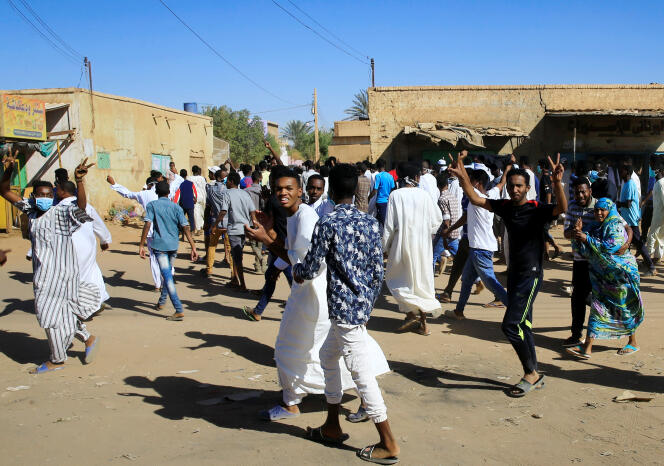 Manifestation anti-gouvernementale après la prière du vendredi, à Khartoum, le 11 janvier.