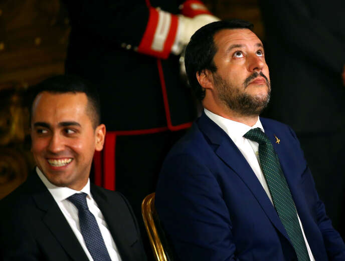 Le ministre italien du travail et de l’industrie, Luigi Di Maio, et  Matteo Salvini, ministre de l’intérieur, à Rome, le premier juin 2018.