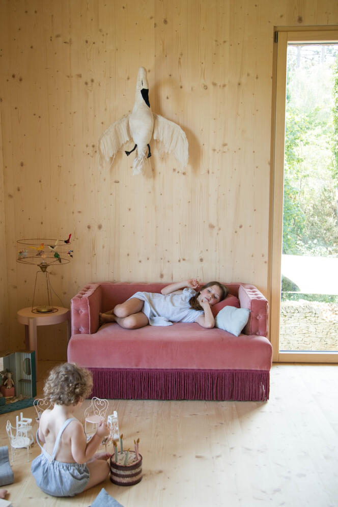 En Bourgogne, chez Camille et Guillaume Boillot, maison tout en bois conçue par Atelier ordinaire.