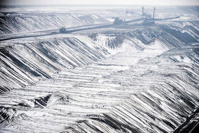 Mine de lignite à ciel ouvert, à Garzweiler, dans l’ouest de l’Allemagne, le 25 janvier.