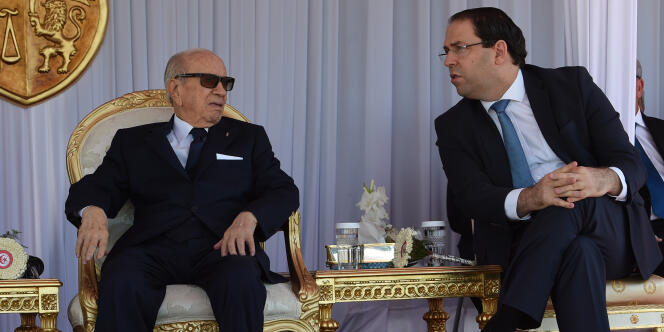 Les partisans du premier ministre tunisien, Youssef Chahed, ont créé  le 27 janvier 2019 le parti Tahya Tounès, futur concurrent du parti du président Béji Caïd Essebsi, Nidaa Tounès. Les deux hommes à Tunis le 25 juin 2018.