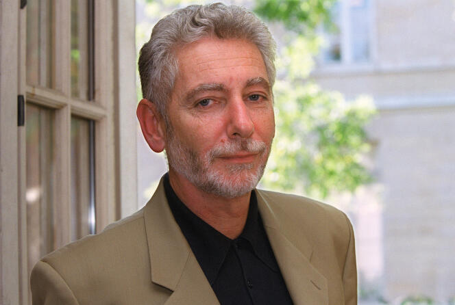Philippe Descola, le 11 octobre 2001, à Paris.