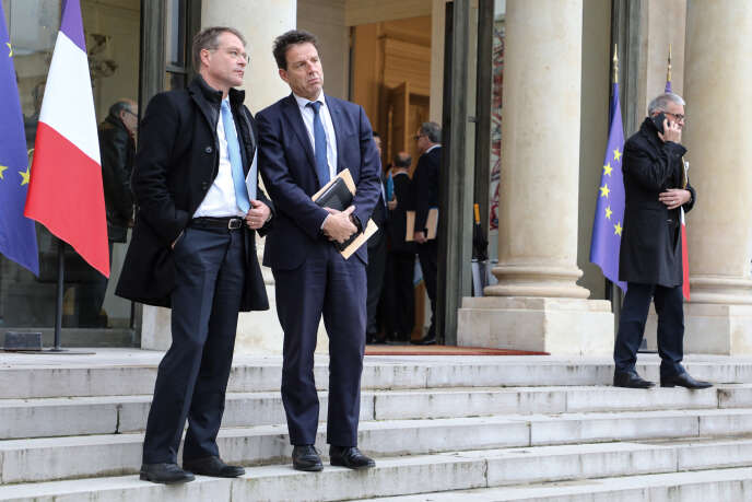 Francois Asselin, président de la CPME (à gauche), et Geoffroy Roux de Bezieux, son homologue du Medef, à l’Elysée, à Paris, le 10 décembre 2018.