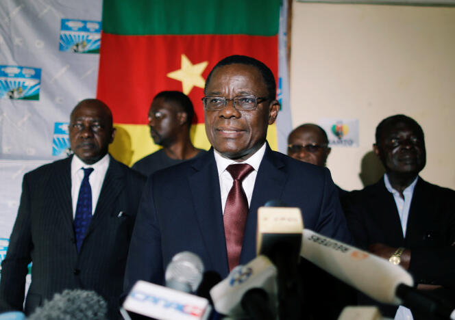Maurice Kamto, président du Mouvement de la renaissance du Cameroun (MRC) au lendemain de la présidentielle du 7 octobre 2018, annonce sa victoire. Deux semaines plus tard, le Conseil constitutionnel déclarera Paul Biya, 85 ans, dont trente-six ans au pouvoir, vainqueur du scrutin.