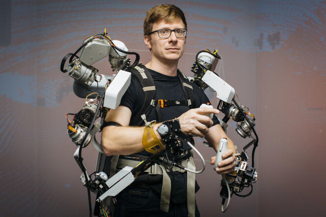 La fusion entre l’homme et la technologie, image extraite de la série « Human+ », de Thomas Victor.