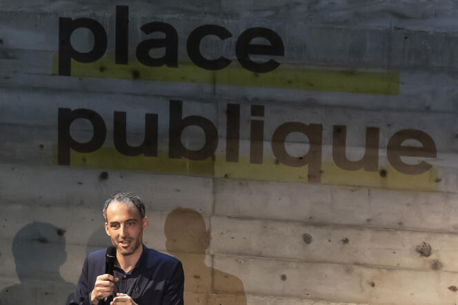 Raphaël Glucksmann lors de la première réunion du mouvement Place publique, à Montreuil (Seine-Saint-Denis), le 15 novembre 2018.