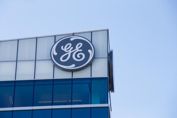 Le groupe américain General Electric (GE) va devoir créer « un fonds de réindustrialisation doté de 50 millions d’euros », faute d’avoir tenu ses engagements en matière de création d’emplois après l’acquisition de la branche énergie d’Alstom, en 2014.