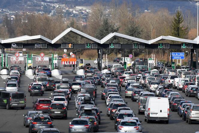 La barrière de péage de Chignin (Savoie), sur l’autoroute A43, en février 2018.
