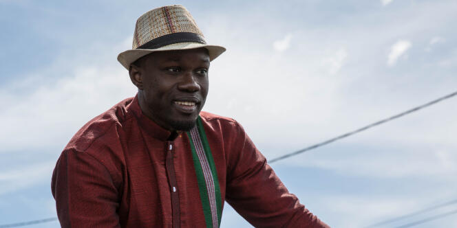 L’opposant Ousmane Sonko s’adresse à ses militants, dimanche 3 février, à Dakar.