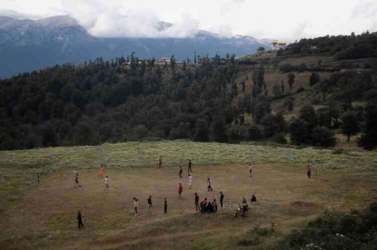 Match de foot à Lahijan.