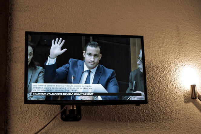Alexandre Benalla prêtant serment lors de son audition par la commission des lois su Sénat le 21 janvier.