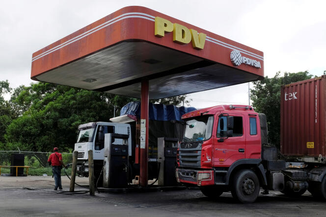 Une station-service de la compagnie vénézuélienne PDVSA, à Cupira.