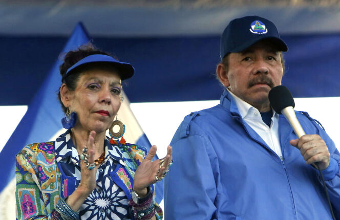 Le président du Nicaragua Daniel Ortega et sa femme Rosario Murillo, vice-présidente du pays, le 1er février à Managua