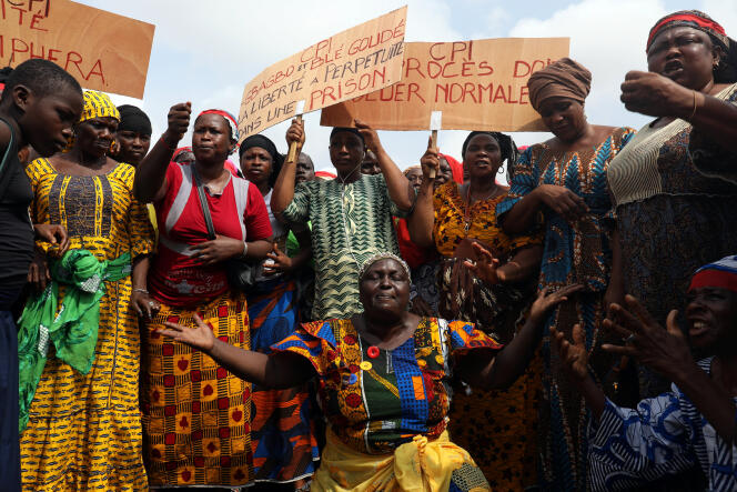 Lors d’une manifestation de victimes et de proches de victimes de l’ex-président Laurent Gbagbo contre sa libération, à Abidjan, le 4 février.