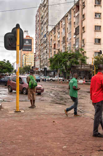 Avenida 24 de Julho, Maputo, Mozambique, 2017.