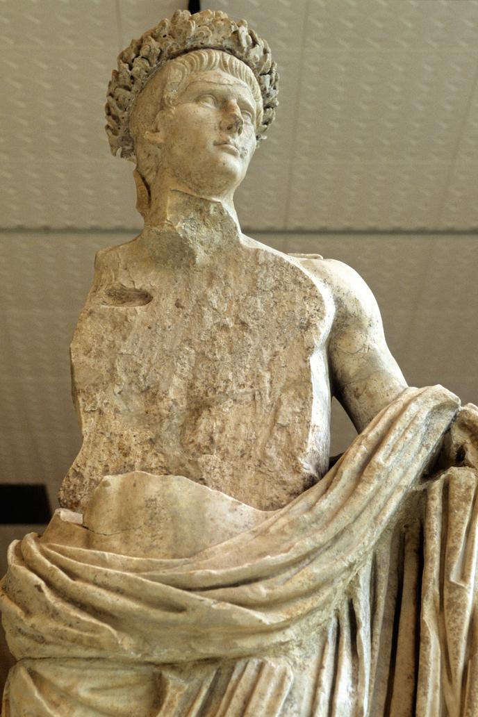 L’empereur Claude, statue du Musée archéologique de Vaison-la-Romaine.